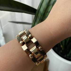 Vintage Sculptural 14k Gold Bracelet